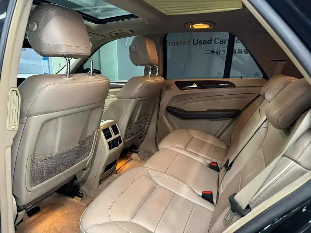 Mercedes-Benz M-Class — миниатюра 5