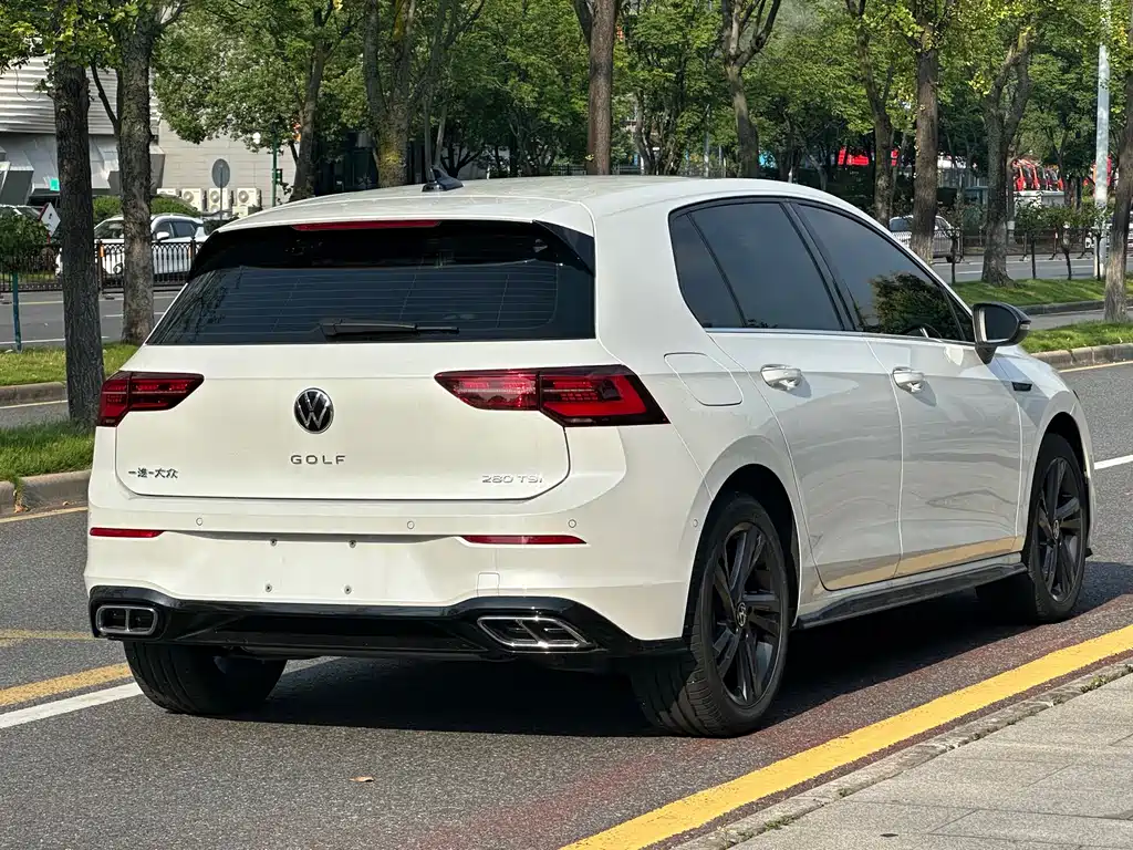 Volkswagen Golf — миниатюра 10