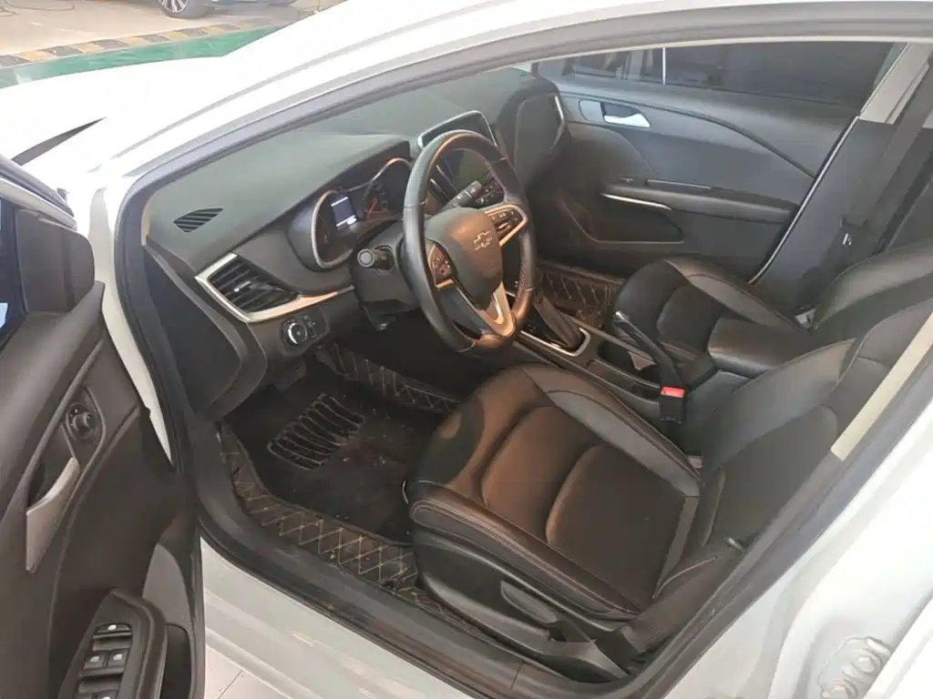 Chevrolet Monza — миниатюра 16
