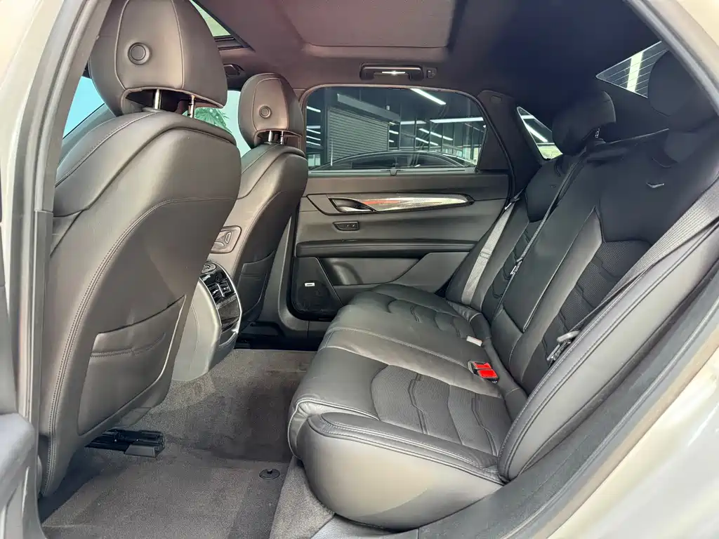 Cadillac CT6 — миниатюра 6