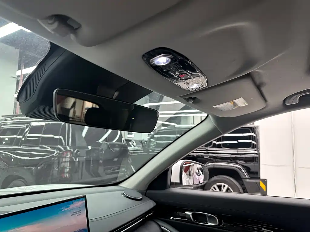 Galaxy Galaxy E5 — миниатюра 9