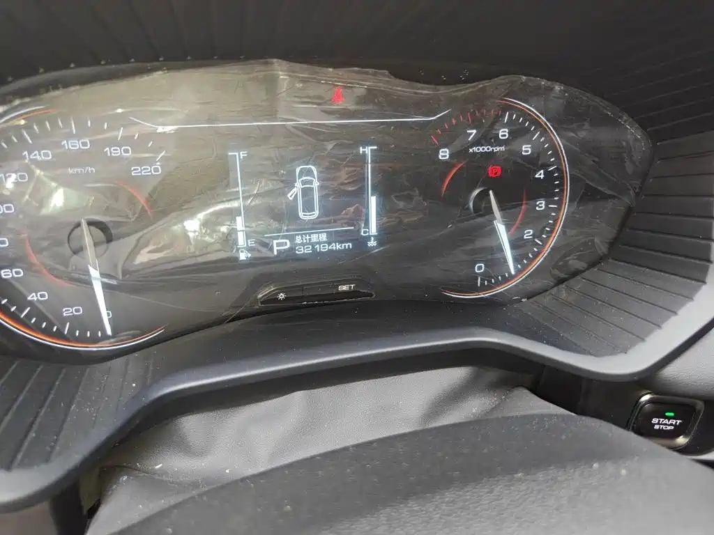 Wuling Jiachen — миниатюра 8