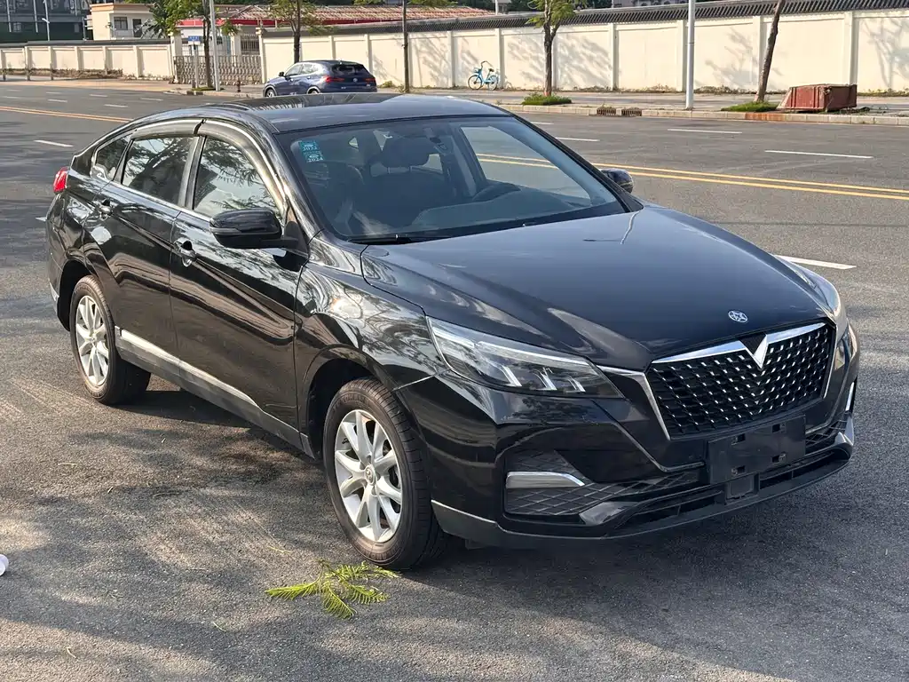 Venucia T90 — миниатюра 3