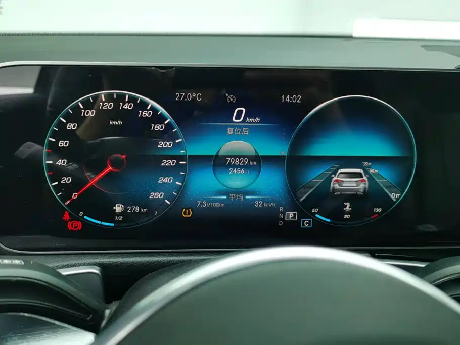 Mercedes-Benz GLB — миниатюра 14