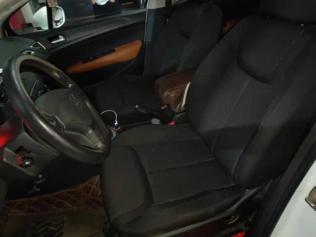 Peugeot 308 — миниатюра 16
