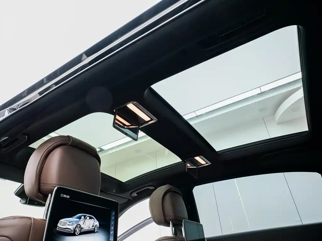 Mercedes-Benz S-Class — миниатюра 33