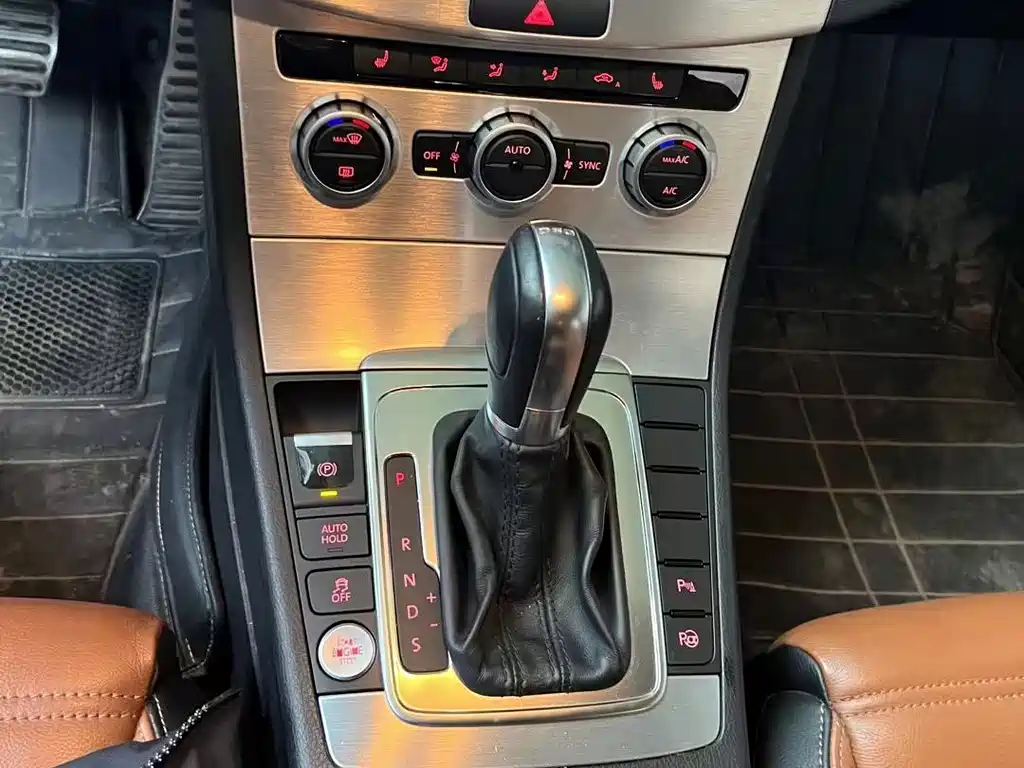 Volkswagen CC — миниатюра 8