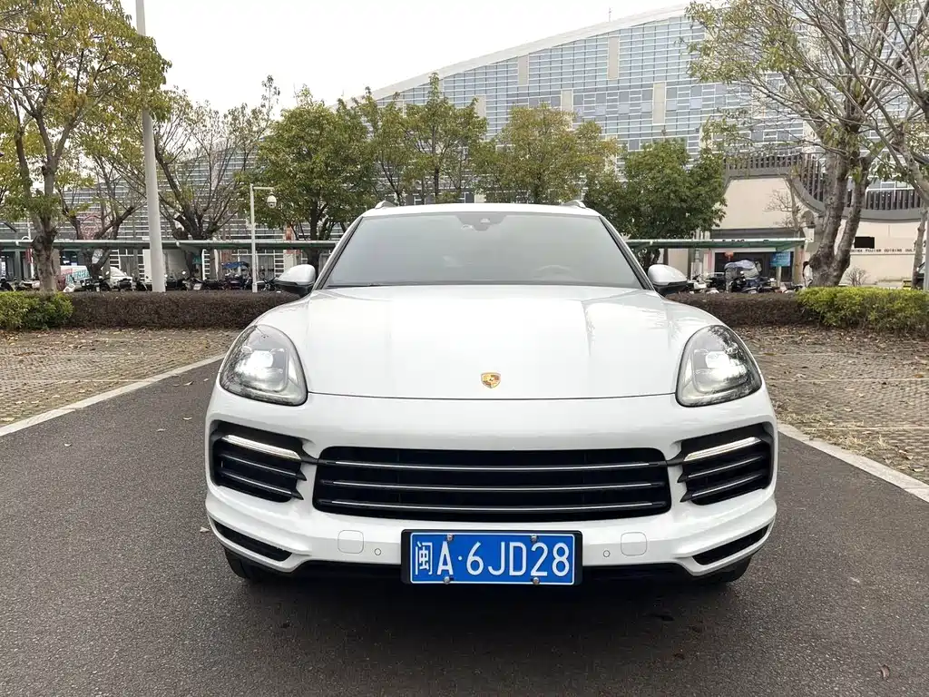 PORSCHE CAYENNE NEW ENERGY