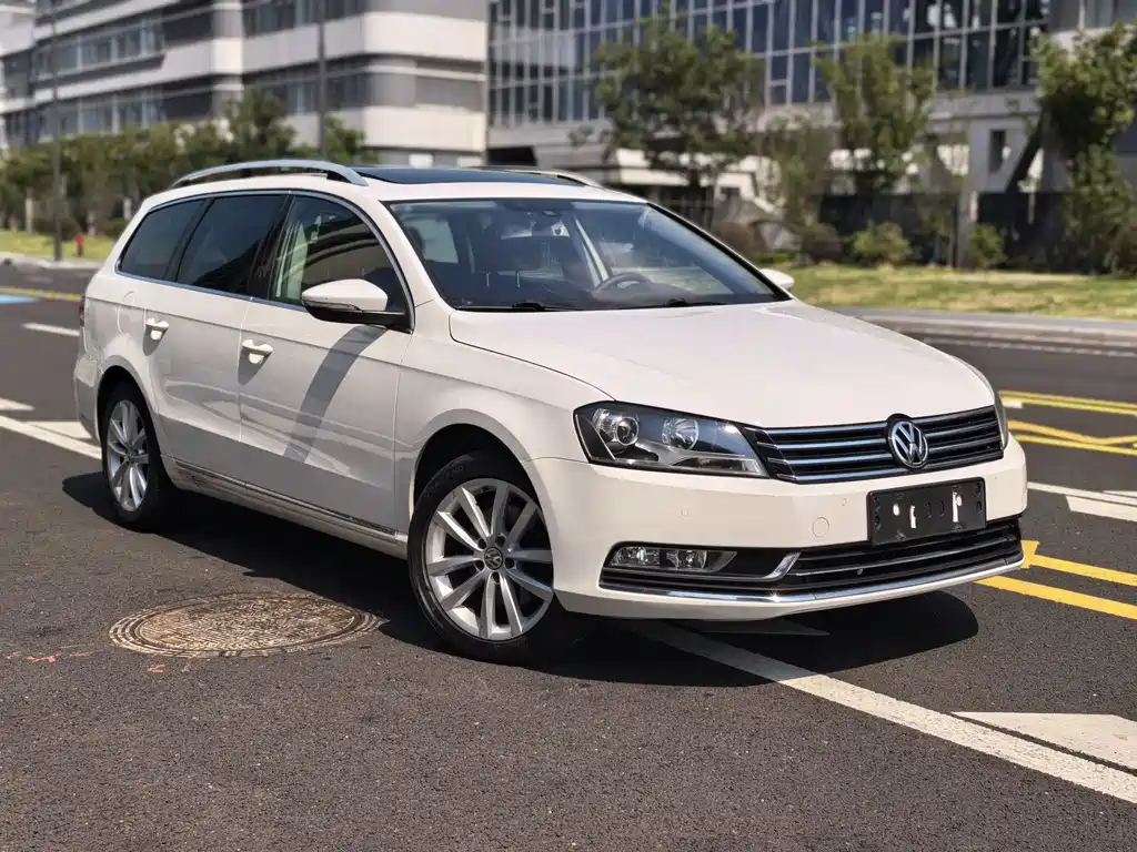 Volkswagen Magotan (Import) — миниатюра 3