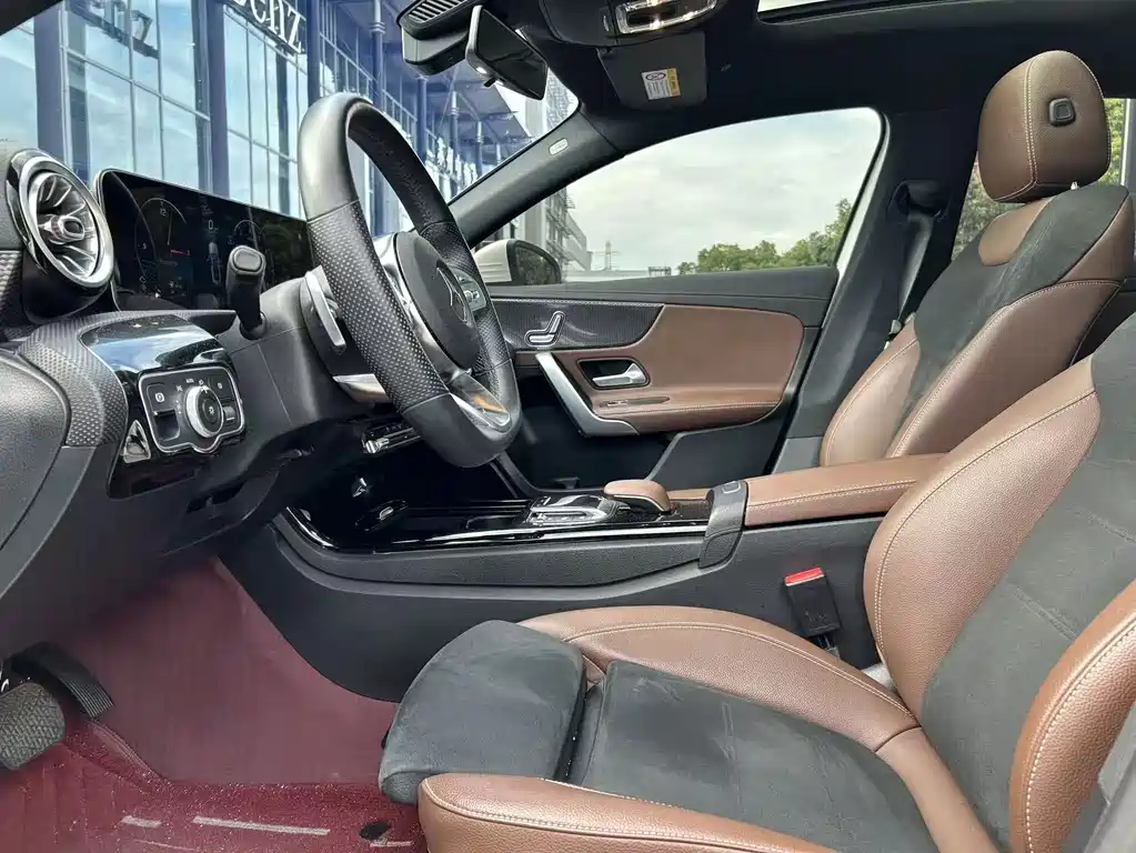 Mercedes-Benz A-Class — миниатюра 10