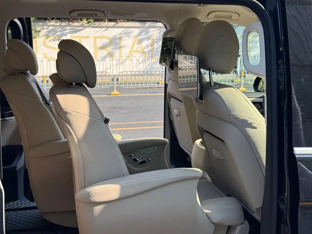 MERCEDES-BENZ V CLASS