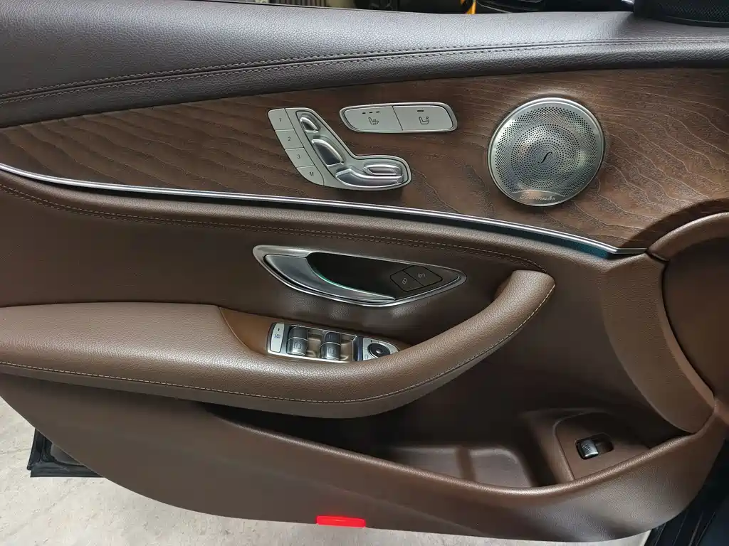 Mercedes-Benz E-Class E 2016 E 300 L Sport Fashion