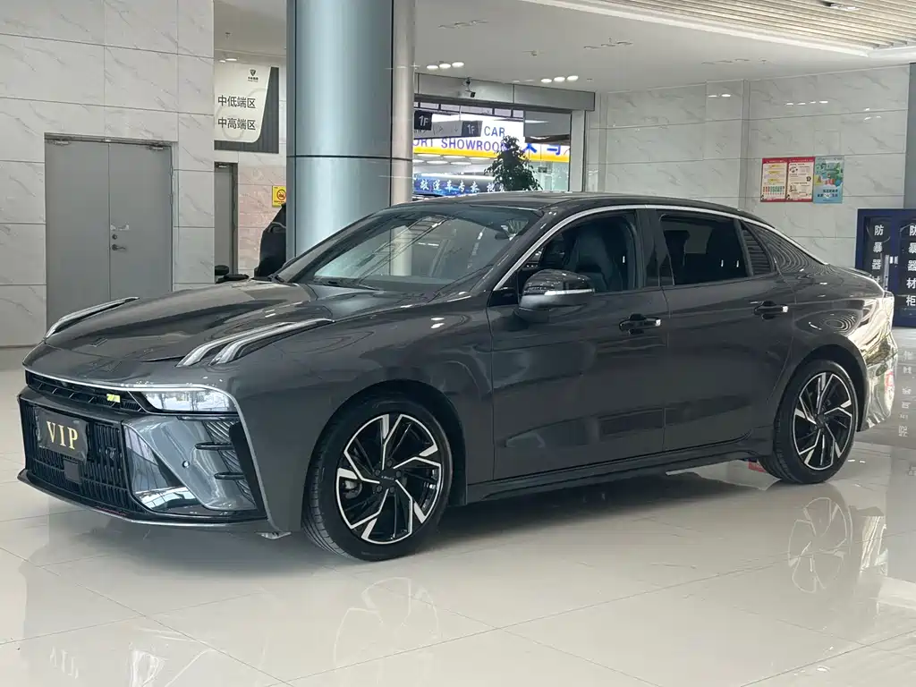 Lynk & Co 03 — миниатюра 3