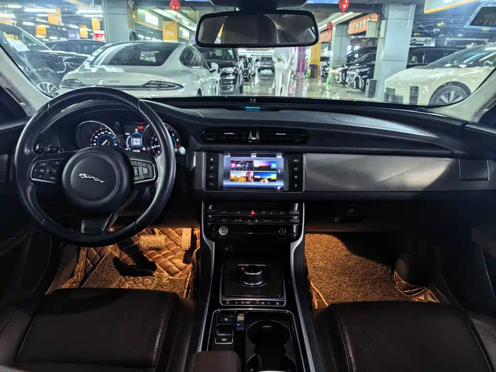 Jaguar XFL 2017 XFL 2.0T 240PS Luxury