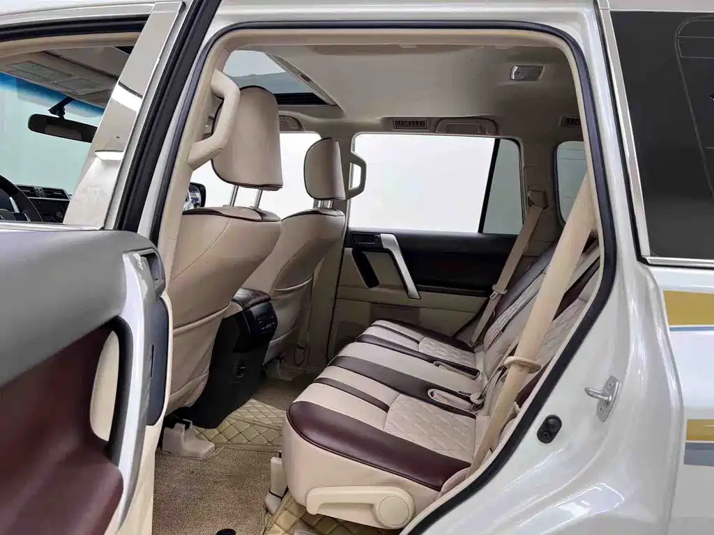 Toyota Prado (Import) — миниатюра 11