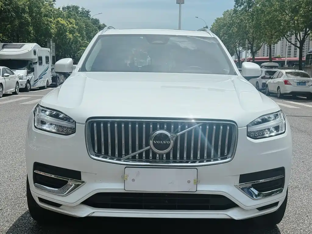 Volvo XC90 — миниатюра 2