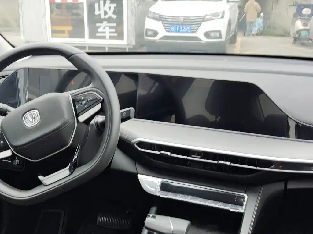 Changan Eado — миниатюра 3