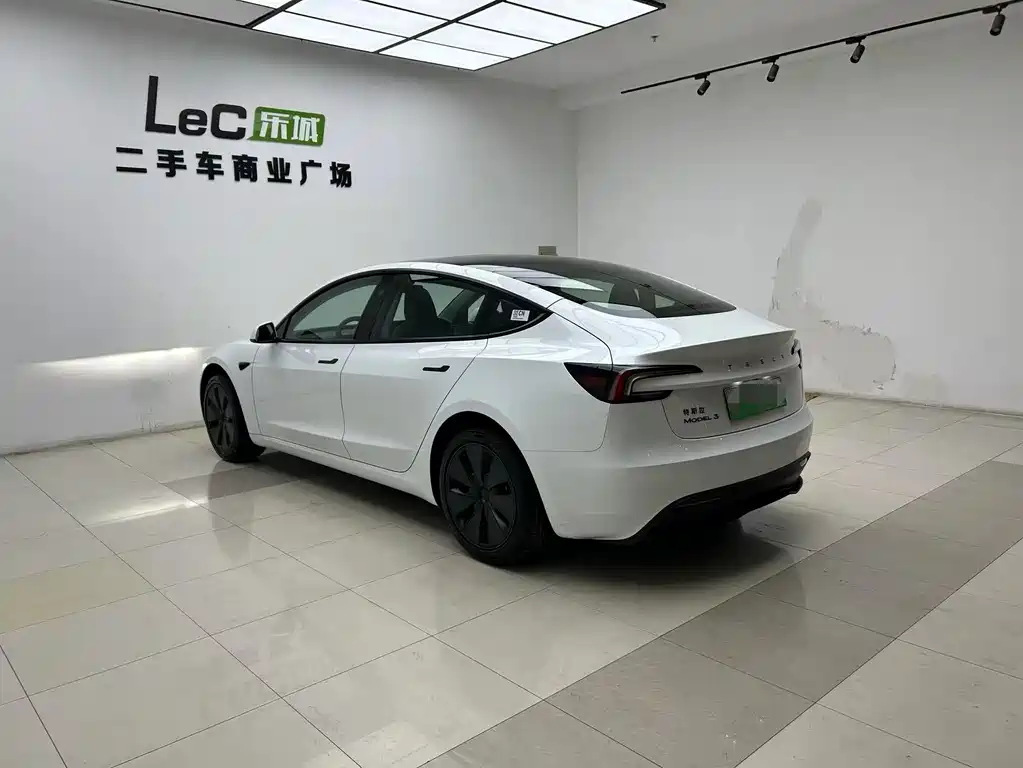 Tesla Model 3 — фотографии объявления, Фото 15