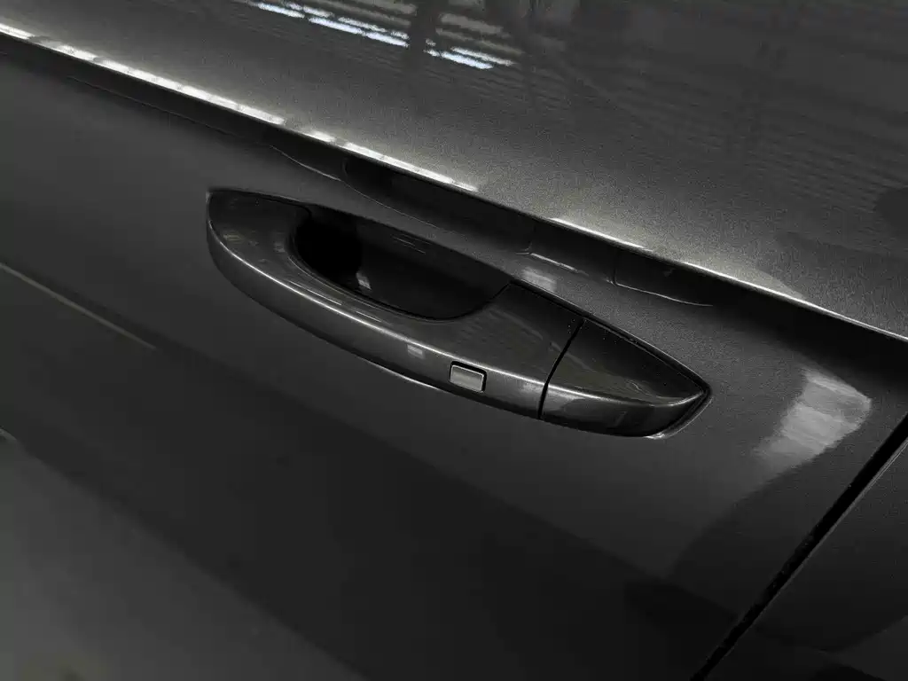 Geely Emgrand — миниатюра 13