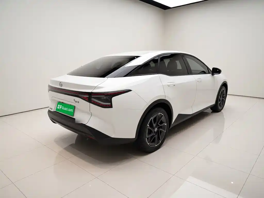 Toyota bZ3 — миниатюра 4