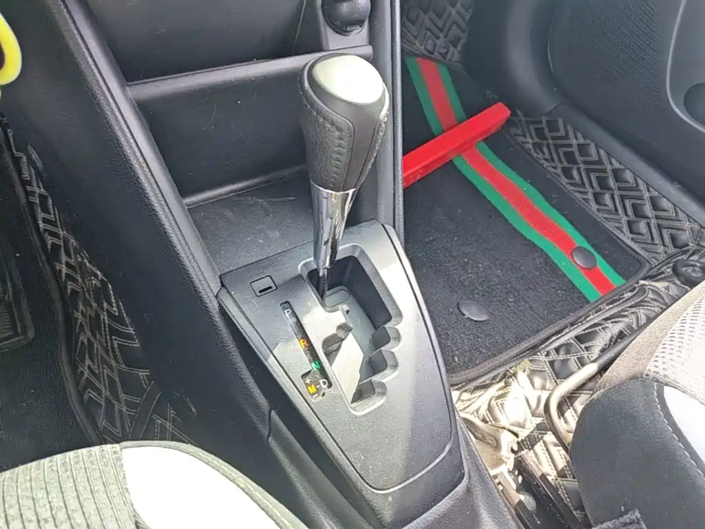Toyota Yaris L — миниатюра 14