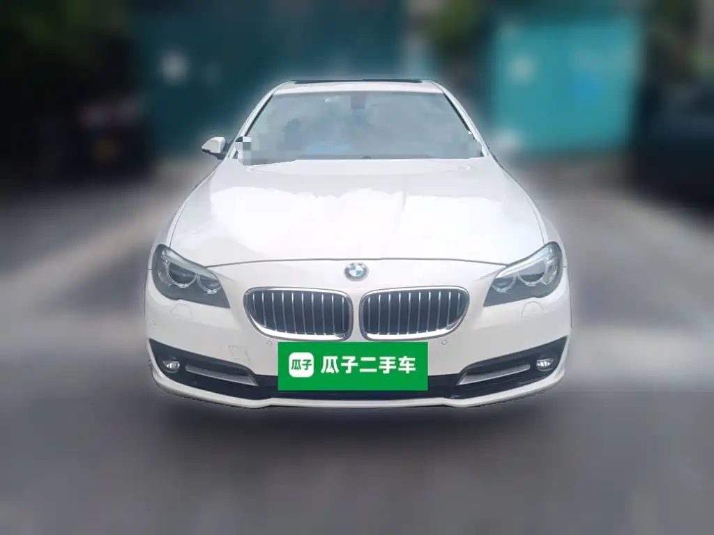BMW 5 Series — миниатюра 2