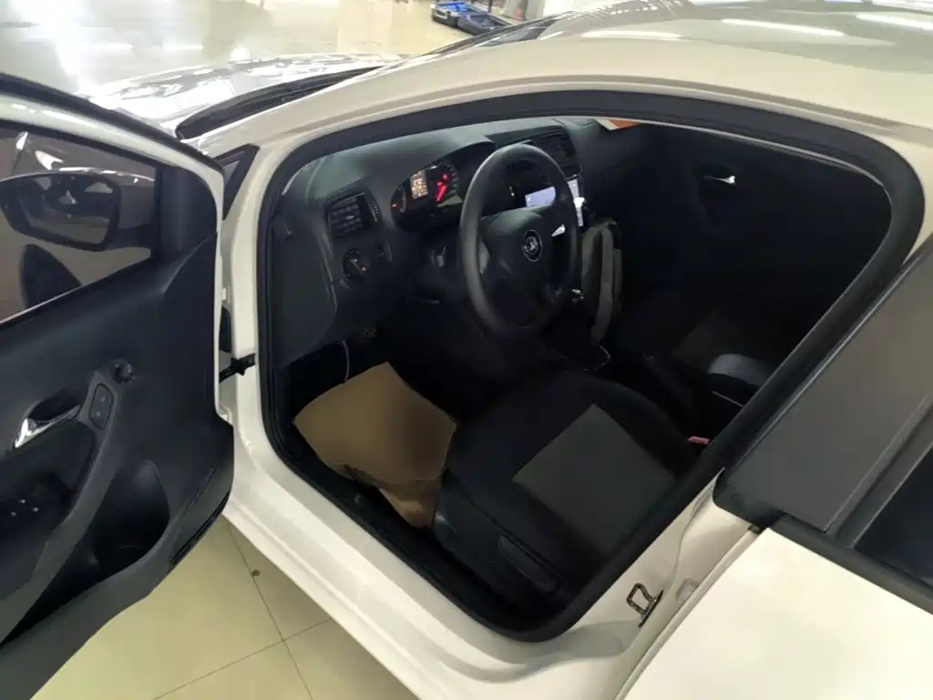Volkswagen Polo — миниатюра 16