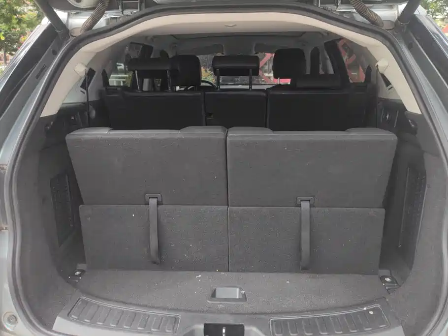 Land Rover Discovery Sport — миниатюра 4