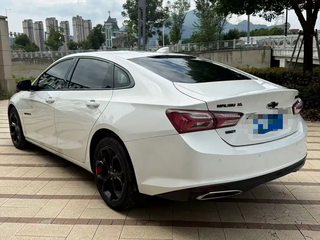 Chevrolet Malibu XL — миниатюра 11