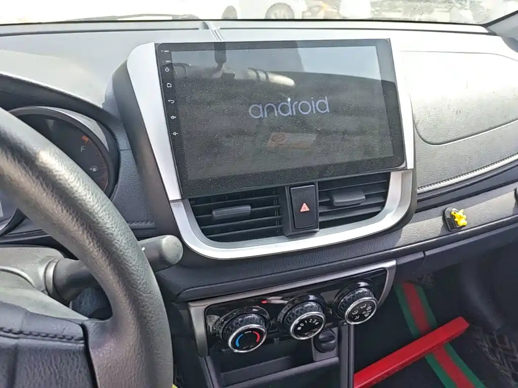 Toyota Yaris L — миниатюра 13