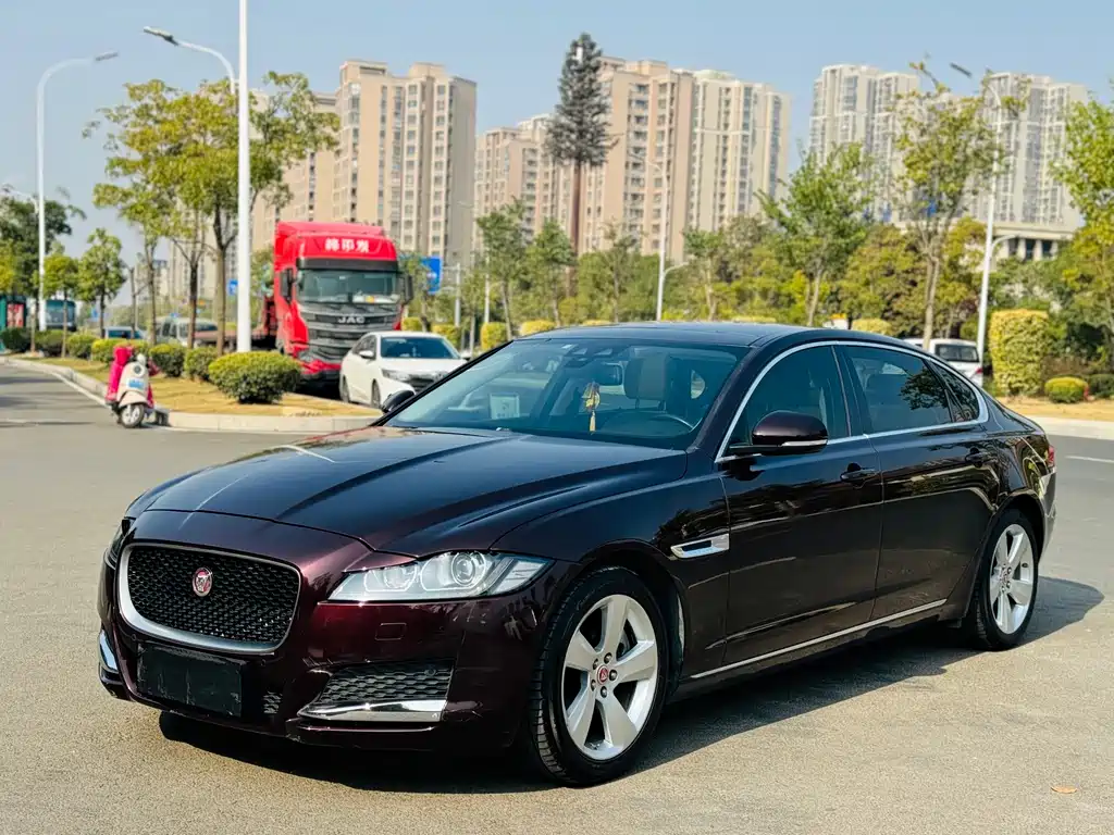 Jaguar XFL 2017