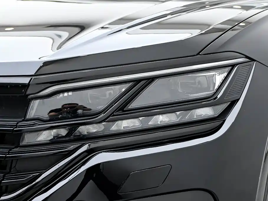 Volkswagen Touareg 2022 3.0TSI Sport