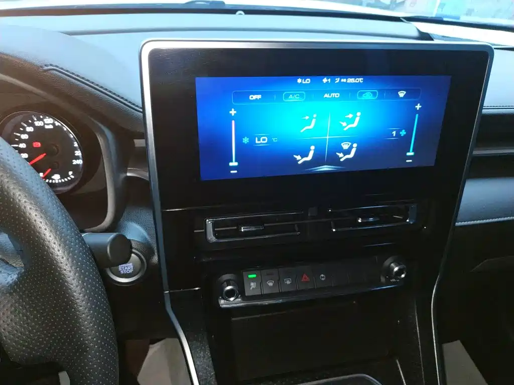 Haval M6 — миниатюра 13
