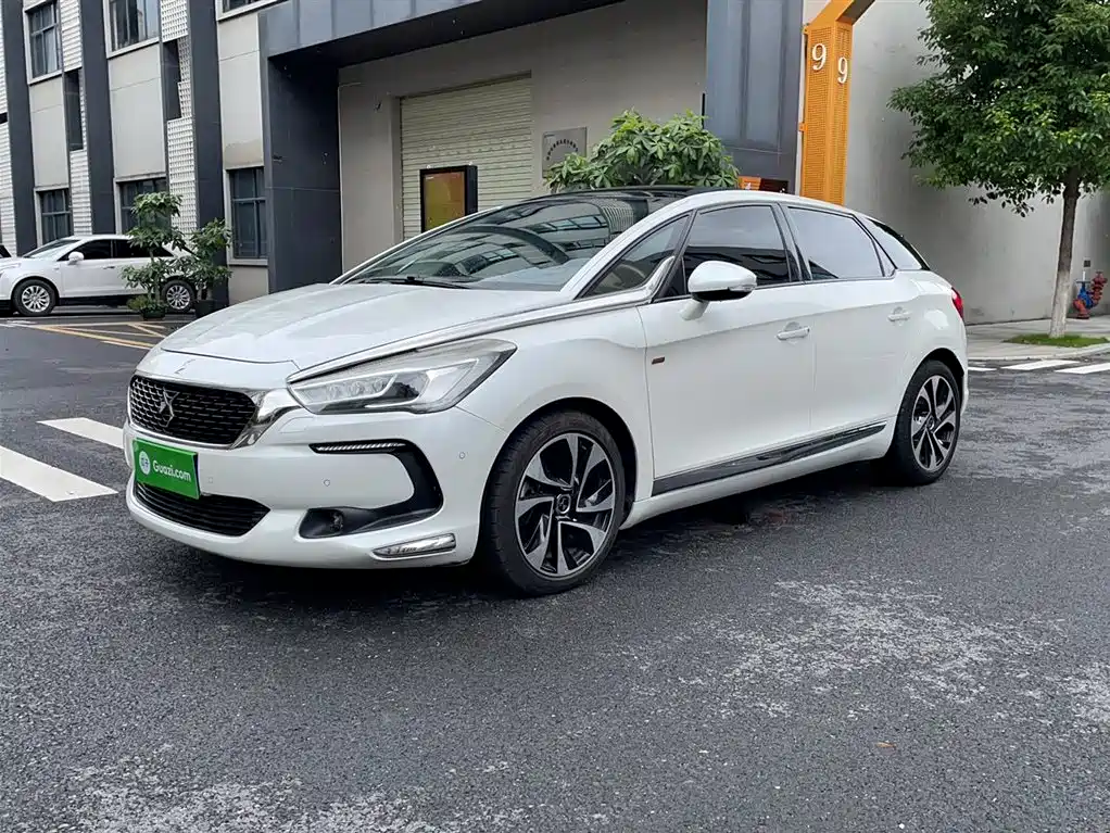 DS DS 5 2016