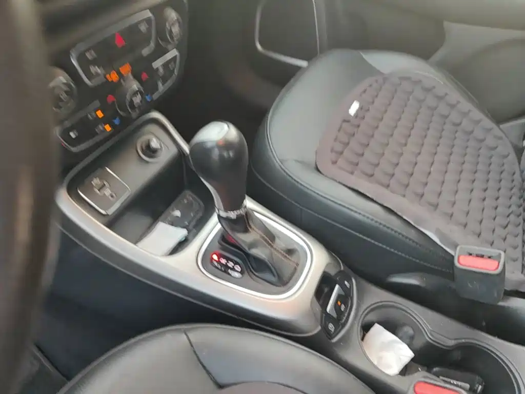Jeep Compass — миниатюра 19