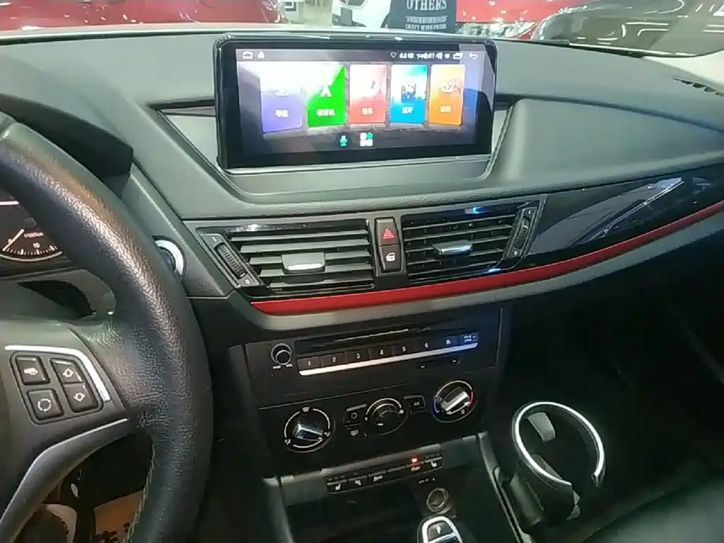 BMW X1 — миниатюра 13