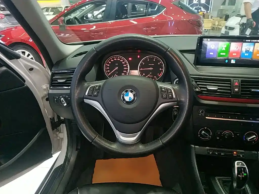 BMW X1 — миниатюра 11