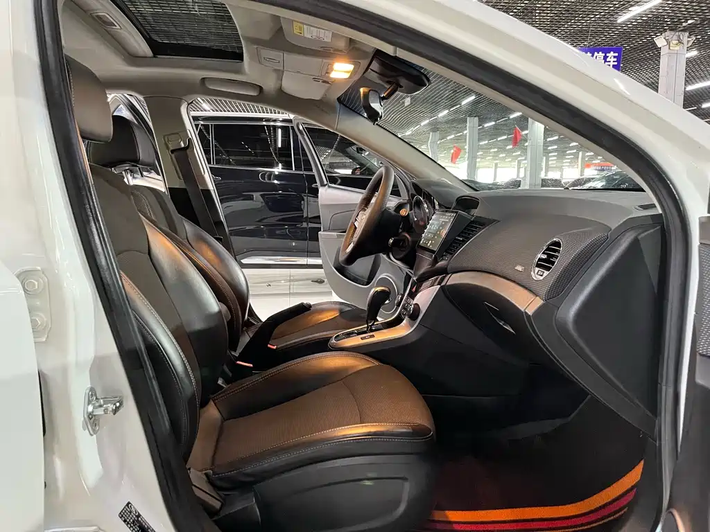 Chevrolet Cruze — миниатюра 9