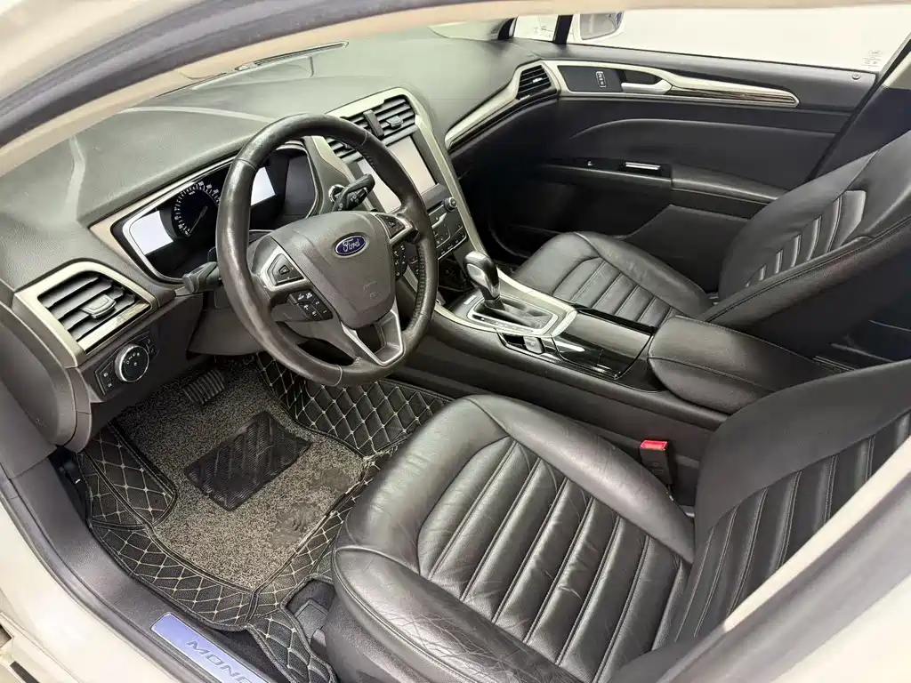 Ford Mondeo — миниатюра 7