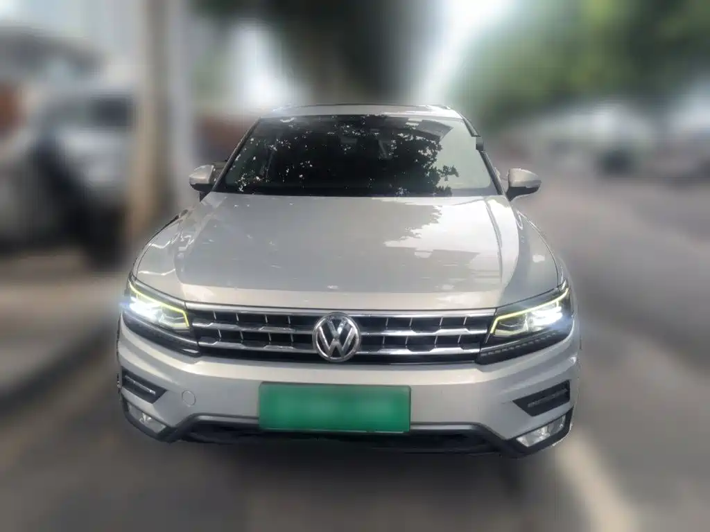 Volkswagen Tiguan L — миниатюра 23