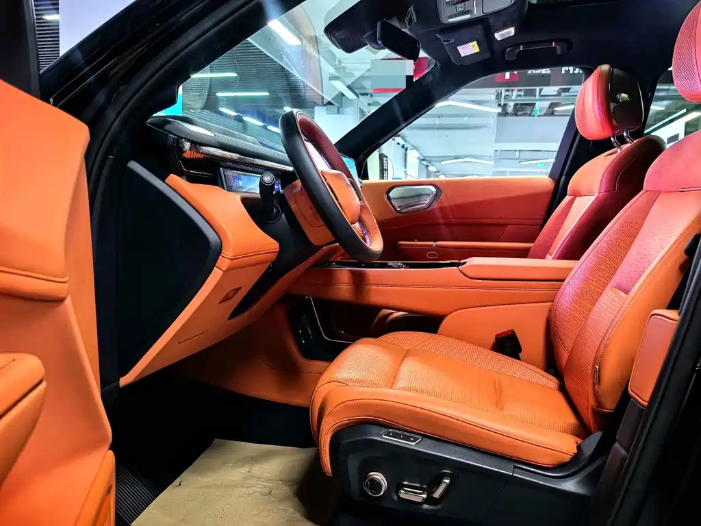 Lynk & Co 900 — миниатюра 3