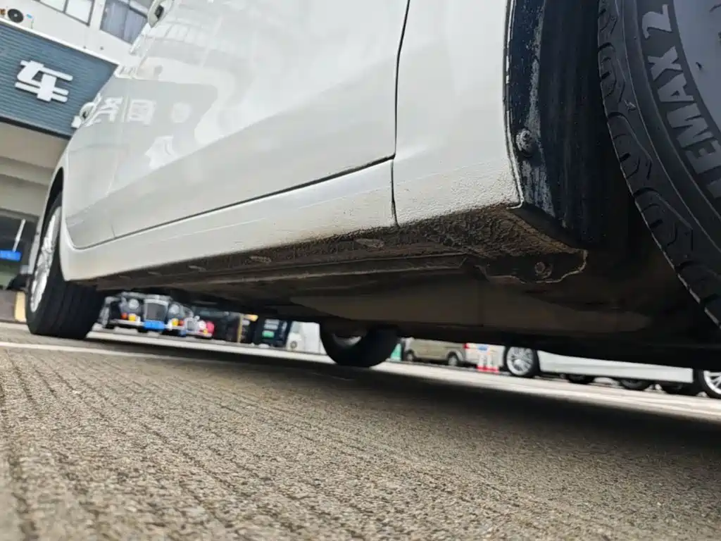 Buick Excelle — миниатюра 21