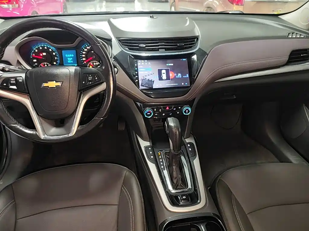 Chevrolet Malibu — миниатюра 14