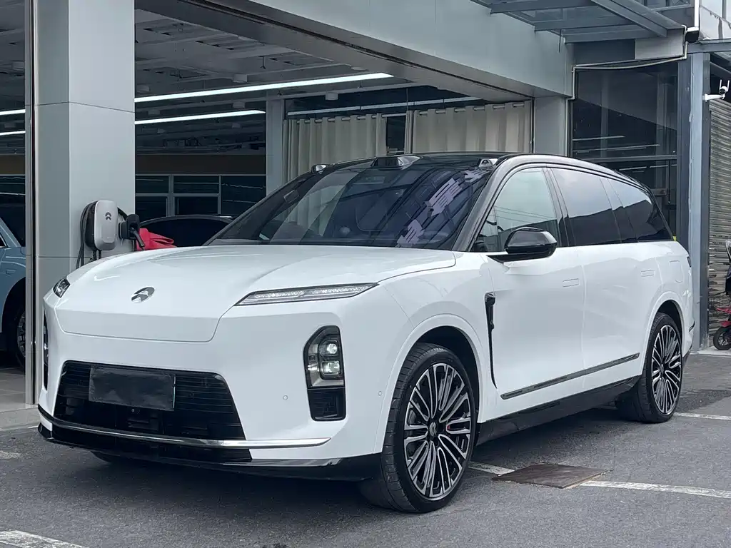 NIO ES8 2026 мест Executive