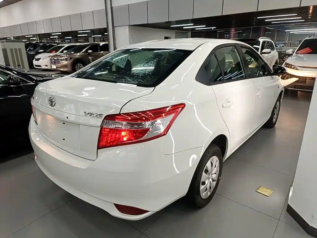 Toyota Vios — миниатюра 7