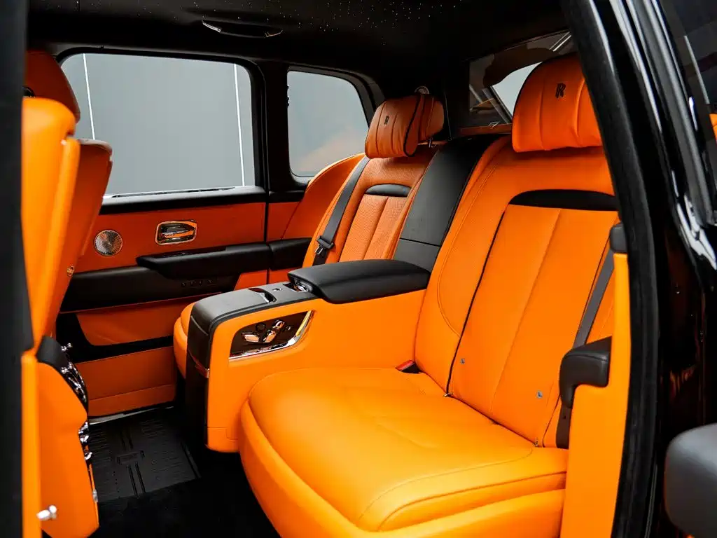 Rolls-Royce Cullinan — миниатюра 14