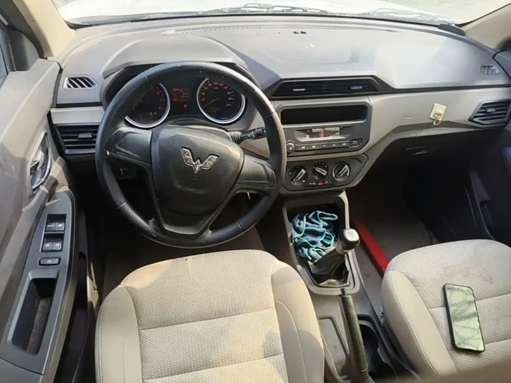 Wuling Hongguang — миниатюра 14