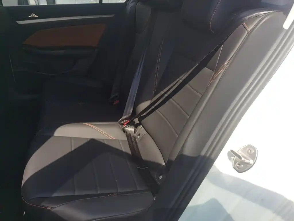 Volkswagen Bora — миниатюра 13