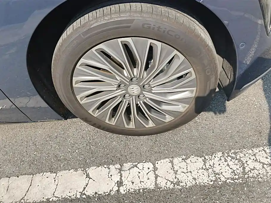 Buick L7
