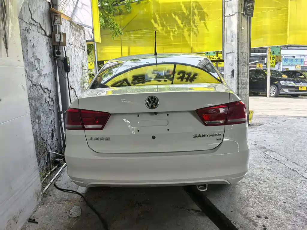 Volkswagen Santana — миниатюра 9